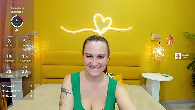 LisaAmoree webcam