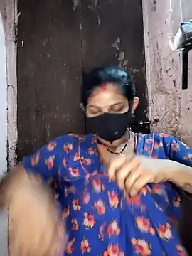 Hotcouplepriya webcam
