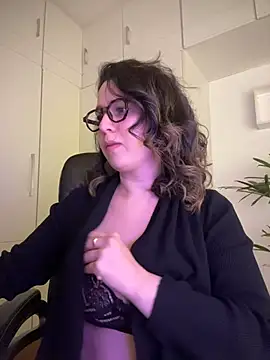 amooraaamoon webcam