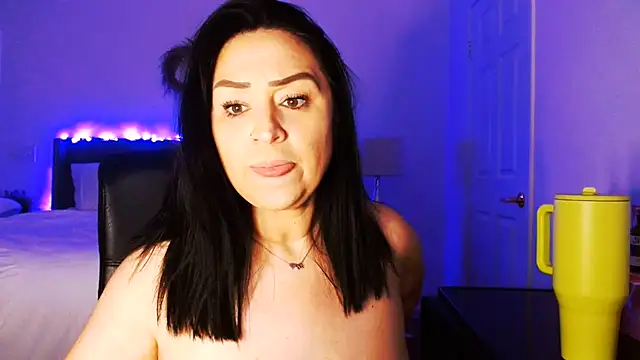 AlyssiaAmoreXO webcam