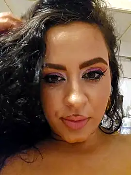 DivineGoddess88ForYouKing webcam