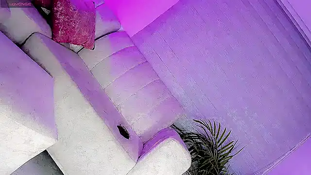 Eboney_Hott webcam