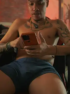 AlphaMasterXxx webcam