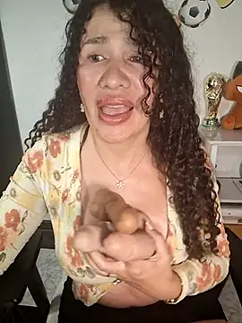 Lina_444 webcam