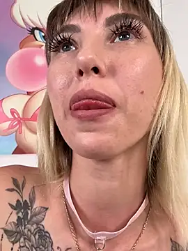 TeaseBabeXXX webcam
