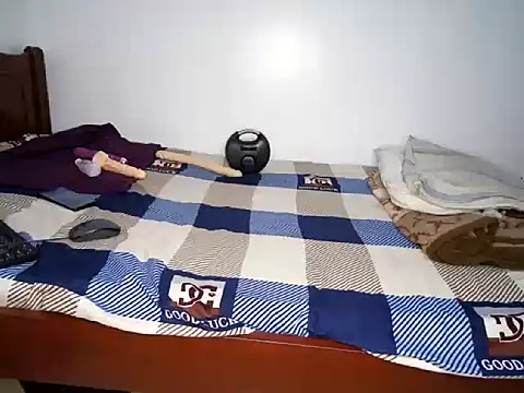 Nelly___ webcam
