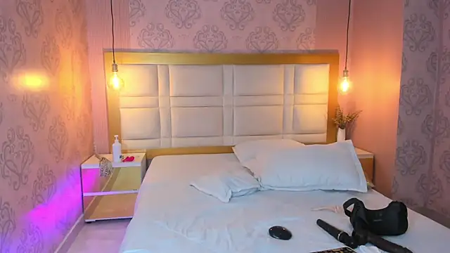 Shanel_Miller webcam