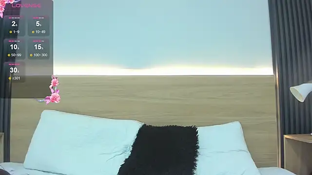 Travis_black_ webcam