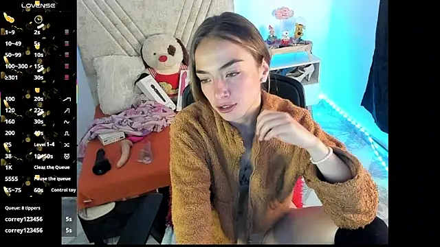 Mia_Victoria22 webcam
