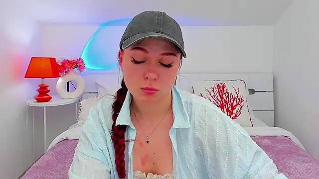 LizyBex webcam