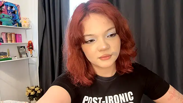 SmilingCutie webcam