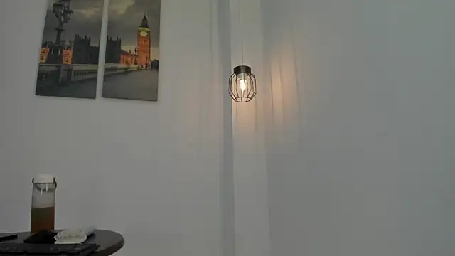 LauraBonnet7 webcam