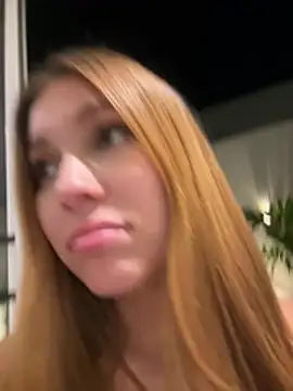 public webcam sex Nikii 