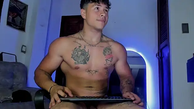 Dominic_Biker__ live sex cam