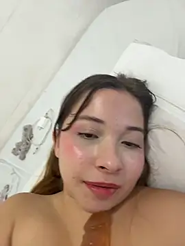 AliciaWhite_nt webcam