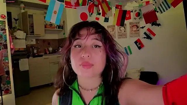 Celeste_Bauman webcam