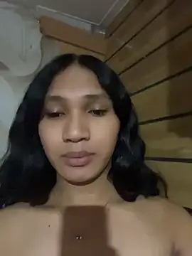 slutty_aki webcam