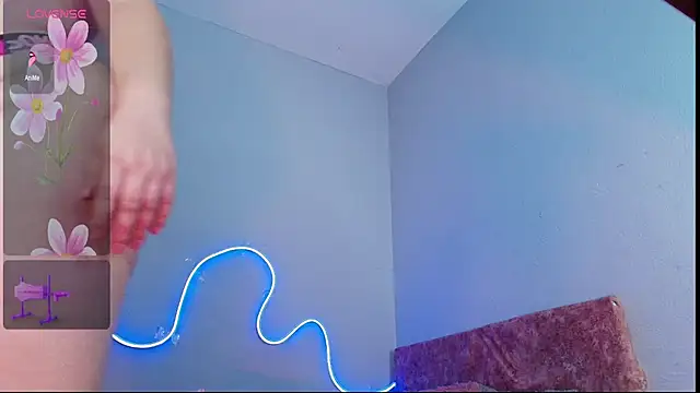 giordanapinoo (F young) - anal con machine