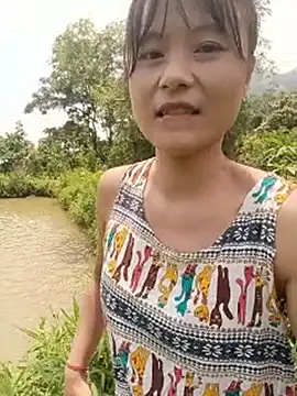 Linda-yiyi live sex cam