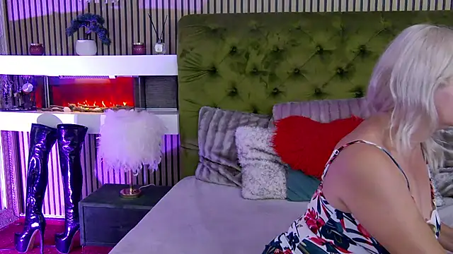LadyTouch webcam