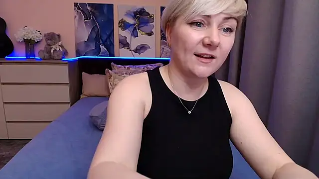 BlondPearl webcam