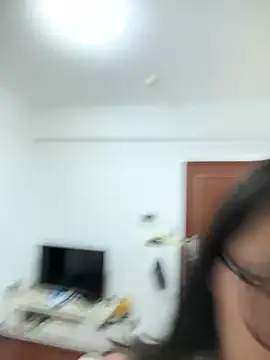美女ruanruan05在线直播