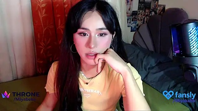 chakababe - Chakababe's free webcam - UK Sex Cams