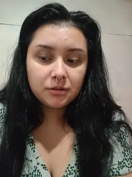 CurvyNoir webcam