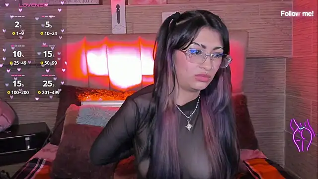 mia_devine_ webcam