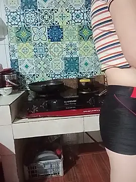 marina68 - Marina68's free webcam - UK Sex Cams