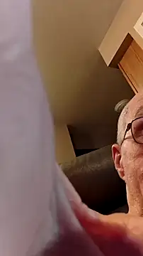 Joeyw57 webcam