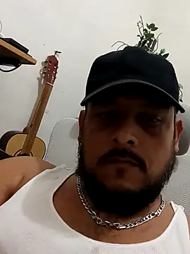 Aquilessmallcock webcam