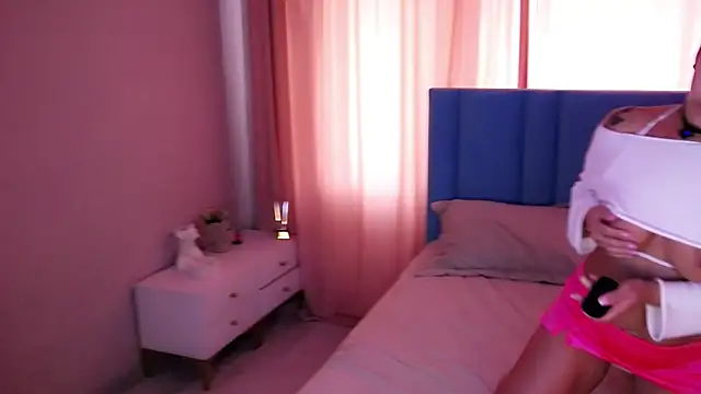 AllwaysHotJ webcam