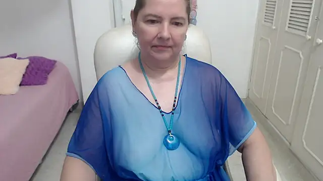 leonela_69 webcam