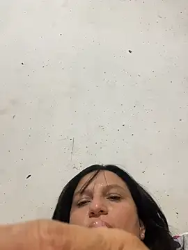 Luna_milf13 webcam