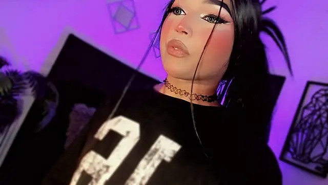 misstreslatin webcam
