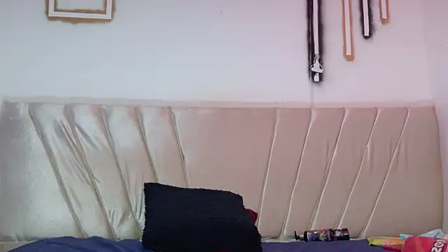 aly_n_sebas webcam