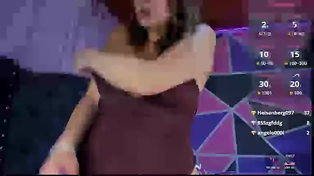 Emmily_Walker webcam