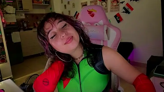 Celeste_Bauman webcam