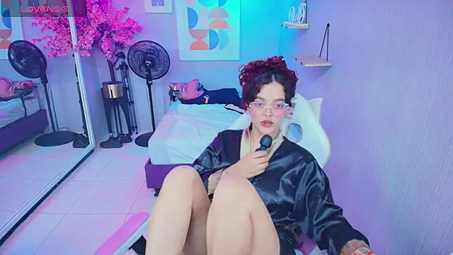 Maggy_t18 webcam