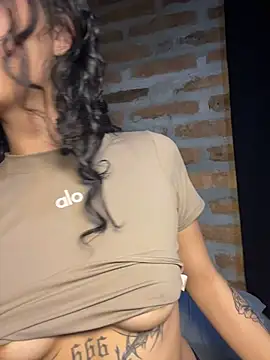 RosseMelody Live Web Cam Show