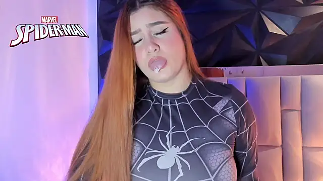 megan_whitee__ webcam