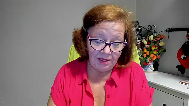 Adelewildx live cam on StripChat