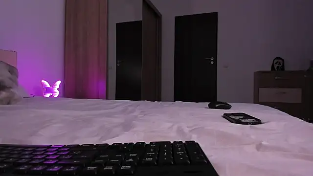 ScarlettJakobs webcam