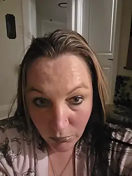 Queenemerald webcam