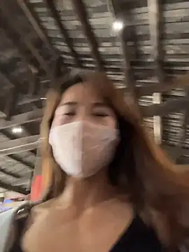 美女kiss_loo在线直播