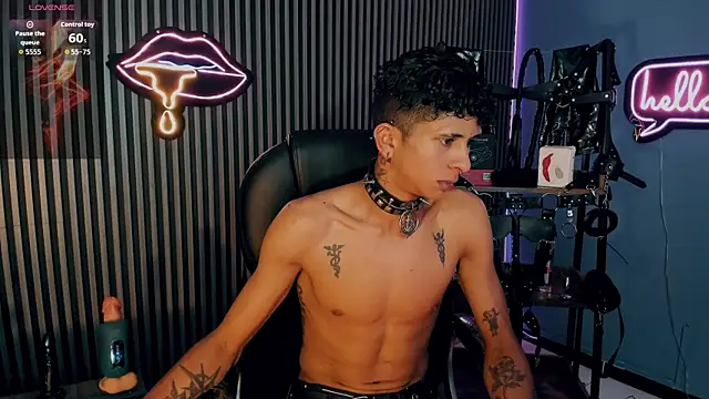Maximoking26 webcam