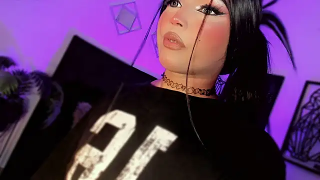 misstreslatin webcam