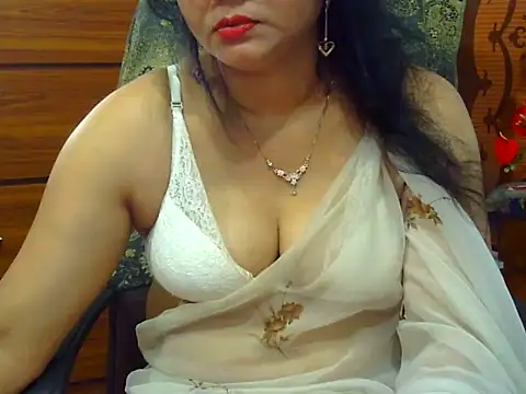 Horny_Doll24 webcam