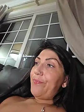 LittleMissEeve webcam